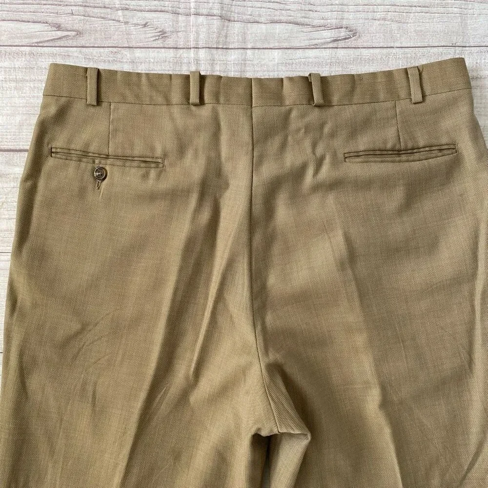 Ralph Lauren wool tan suit w/fully lined 3 button jacket and pleated cuffed pant